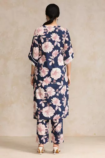 Women Floral Printed Regular  Cotton Kurta with Trousers