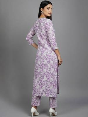 Women Floral Printed Regular  Cotton Kurta with Trousers & With Dupatta 3