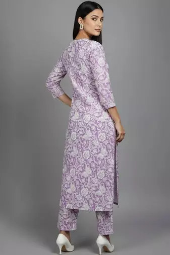 Women Floral Printed Regular  Cotton Kurta with Trousers & With Dupatta