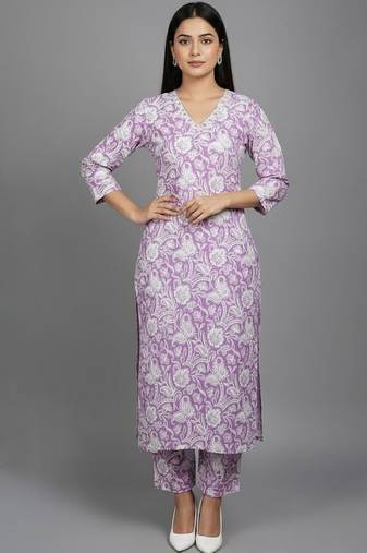 Women Floral Printed Regular  Cotton Kurta with Trousers & With Dupatta