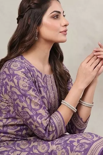 Women Ethnic Motifs Printed Regular Chanderi Silk Kurta with Trousers & With Dupatta