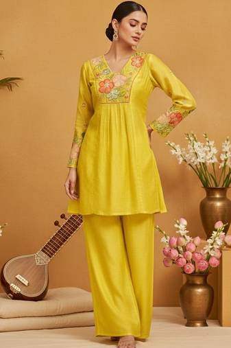 Women Embroidered Regular Thread Work Chanderi Cotton Kurta with Palazzos