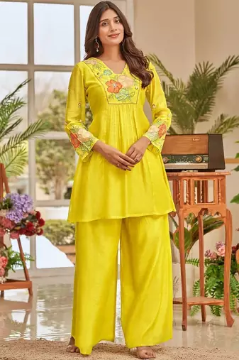 Women Embroidered Regular Thread Work Chanderi Cotton Kurta with Palazzos