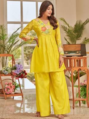 Women Embroidered Regular Thread Work Chanderi Cotton Kurta with Palazzos 5