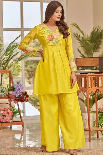 Women Embroidered Regular Thread Work Chanderi Cotton Kurta with Palazzos
