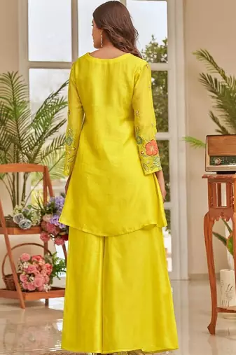 Women Embroidered Regular Thread Work Chanderi Cotton Kurta with Palazzos