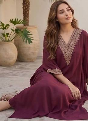 Women Ethnic Motifs Embroidered Regular Thread Work Kurta with Trousers 5