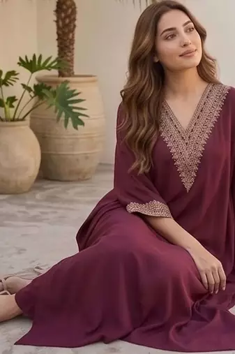 Women Ethnic Motifs Embroidered Regular Thread Work Kurta with Trousers