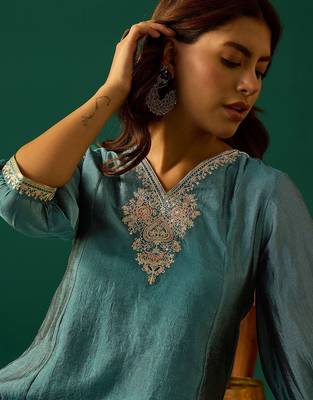 Women Ethnic Motifs Printed Kurta with Palazzo 2