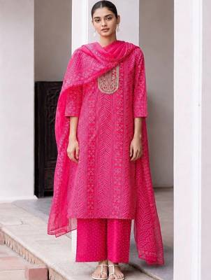Women Ethnic Motifs Printed Regular Thread Work Kurta with Trousers & With Dupatta 1
