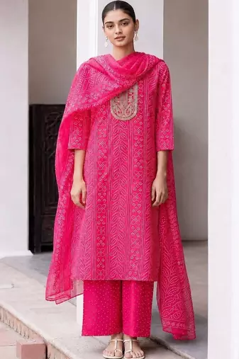 Women Ethnic Motifs Printed Regular Thread Work Kurta with Trousers & With Dupatta