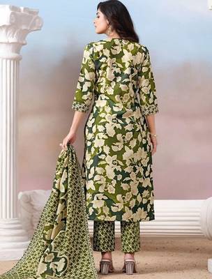 Women Floral Printed Regular Kurta with Trousers & With Dupatta 5