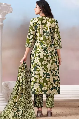 Women Floral Printed Regular Kurta with Trousers & With Dupatta