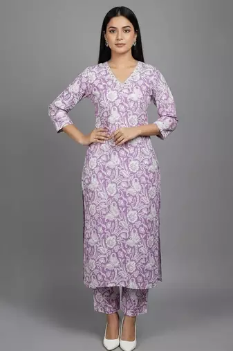 Women Floral Printed Regular  Cotton Kurta with Trousers & With Dupatta