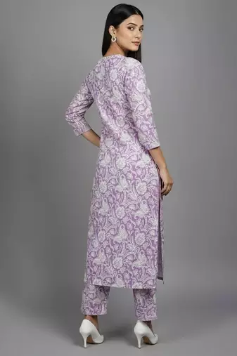 Women Floral Printed Regular  Cotton Kurta with Trousers & With Dupatta