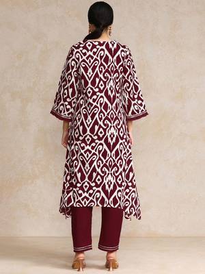 Floral Printed  Cotton Kurta with Trousers 3