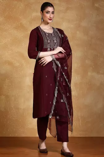 Women Floral Embroidered Kurta with Trousers & Dupatta