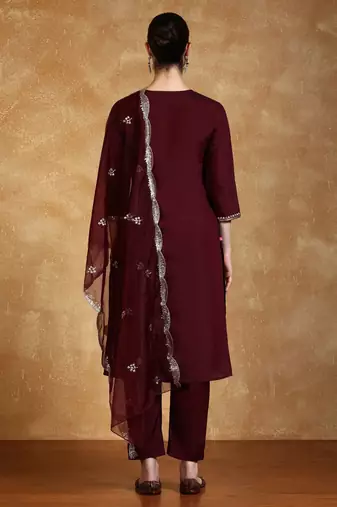 Women Floral Embroidered Kurta with Trousers & Dupatta