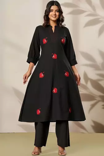 Women Ethnic Motifs Embroidered Panelled Thread Work Kurta with Palazzos