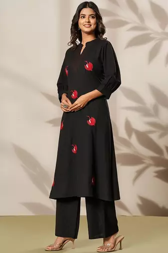 Women Ethnic Motifs Embroidered Panelled Thread Work Kurta with Palazzos