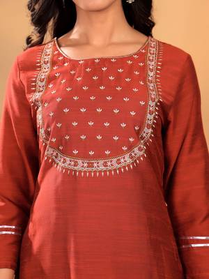Maroon Floral Yoke Design Thread Work Straight Kurta With Trousers & Dupatta 6