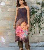Women Floral Printed Kurta with Trousers