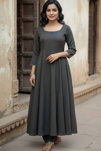 Women Embroidered Tiered Thread Work Kurta with Trousers & With Dupatta