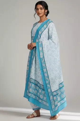 Women Ethnic Motifs Printed Regular Kurta with Patiala & With Dupatta