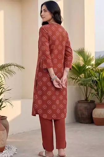 Women Ethnic Motifs Printed Regular Kurta with Trousers