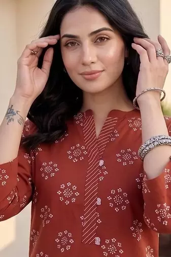 Women Ethnic Motifs Printed Regular Kurta with Trousers