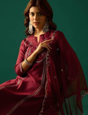 Women Ethnic Motifs Printed Kurta with Trouser & Dupatta 2