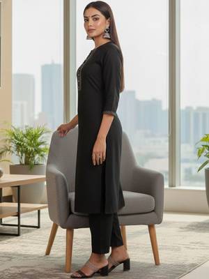 Women Ethnic Motifs Yoke Design Regular Thread Work Kurta with Trousers & With Dupatta 6