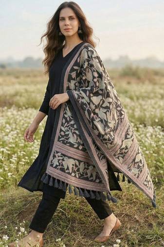 Women Regular Kurta with Trousers & With Dupatta