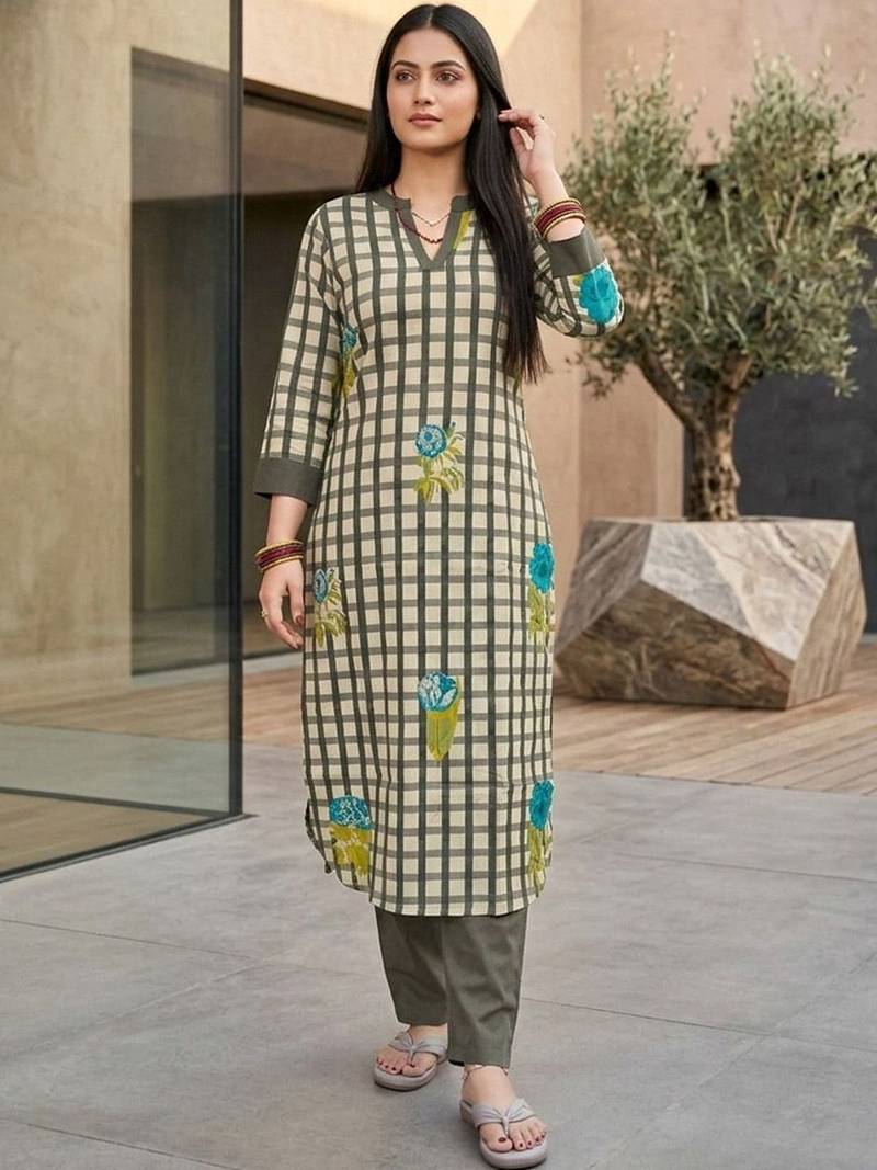 Women Regular Kurta with Trousers