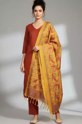 Women Ethnic Motifs Regular Kurta with Trousers & With Dupatta