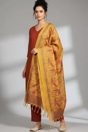 Women Ethnic Motifs Regular Kurta with Trousers & With Dupatta
