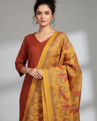 Women Ethnic Motifs Regular Kurta with Trousers & With Dupatta 4