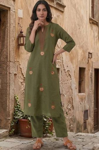 Women Ethnic Motifs Embroidered Regular Thread Work Kurta with Trousers