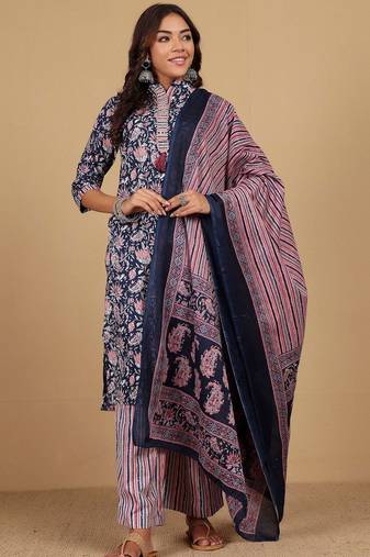 Women Floral Printed Straight Kurta with Palazzo & Dupatta