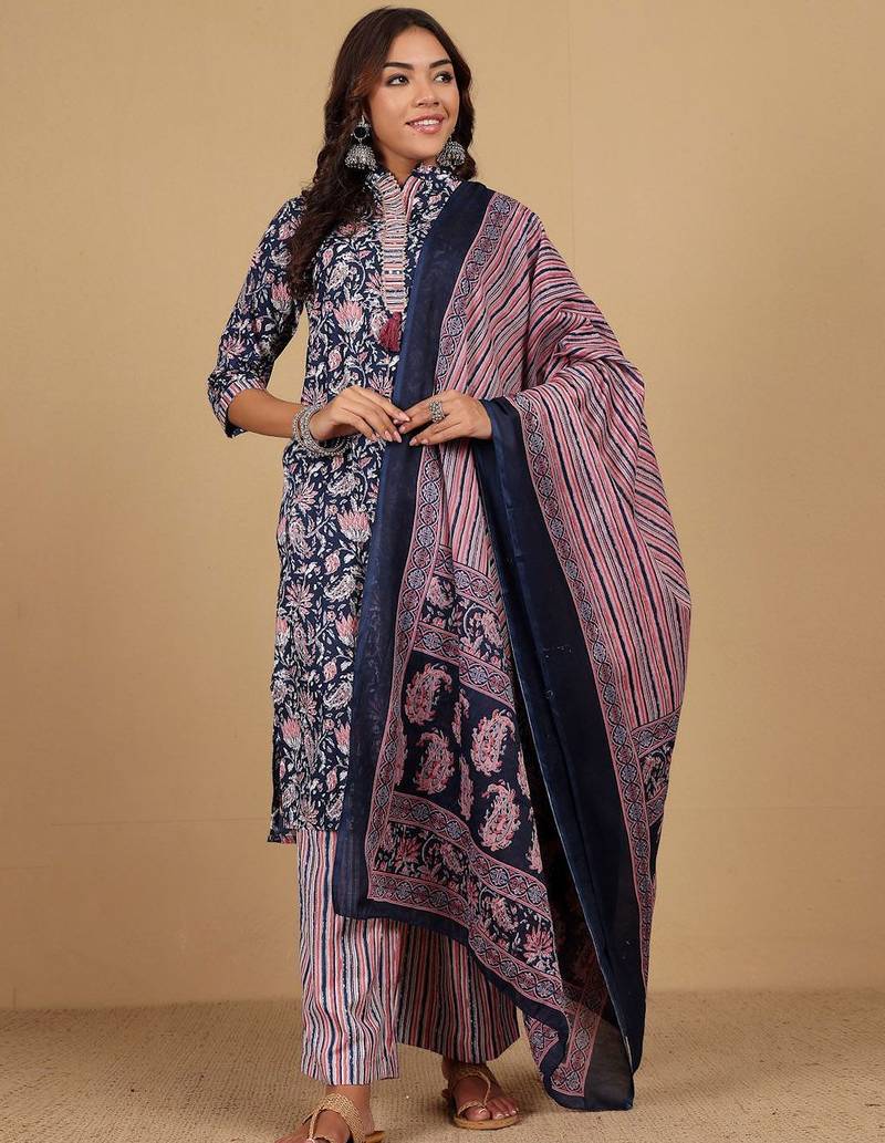 Women Floral Printed Straight Kurta with Palazzo & Dupatta