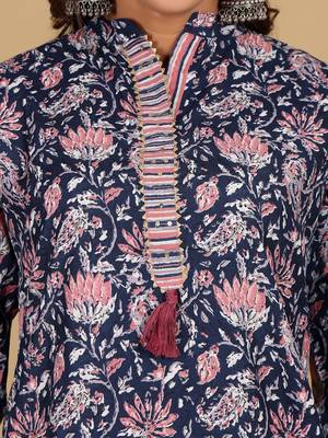 Women Floral Printed Straight Kurta with Palazzo & Dupatta 2