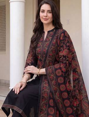 Women Ethnic Motifs Embroidered Regular Thread Work  Cotton Kurta with Trousers & With Dupatta 6