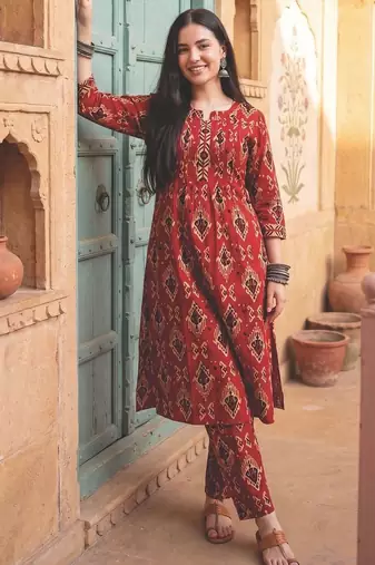 Women Printed Regular Pure Cotton Kurta with Trousers