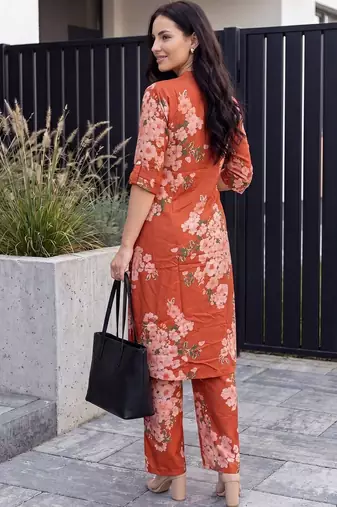 Women Floral Printed Regular Kurta with Palazzos