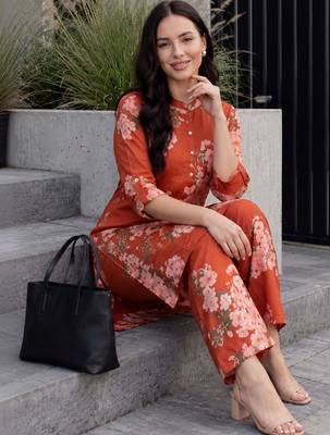 Women Floral Printed Regular Kurta with Palazzos 5