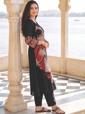 Women Ethnic Motifs Printed Pure Cotton Kurta with Trousers 3