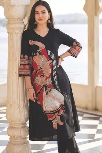 Women Ethnic Motifs Printed Pure Cotton Kurta with Trousers