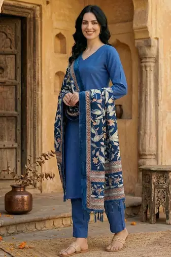 Women Regular Kurta with Trousers & With Dupatta