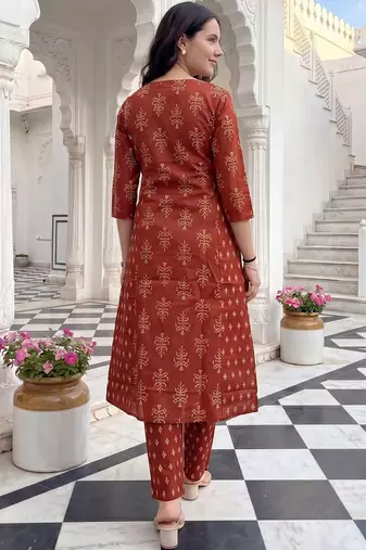 Women Ethnic Motifs Printed Regular Pure Cotton Kurta with Trousers