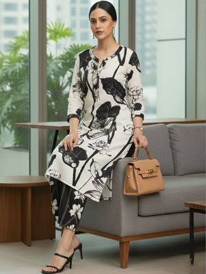 Women Floral Printed Regular Pure Cotton Kurta with Trousers 5